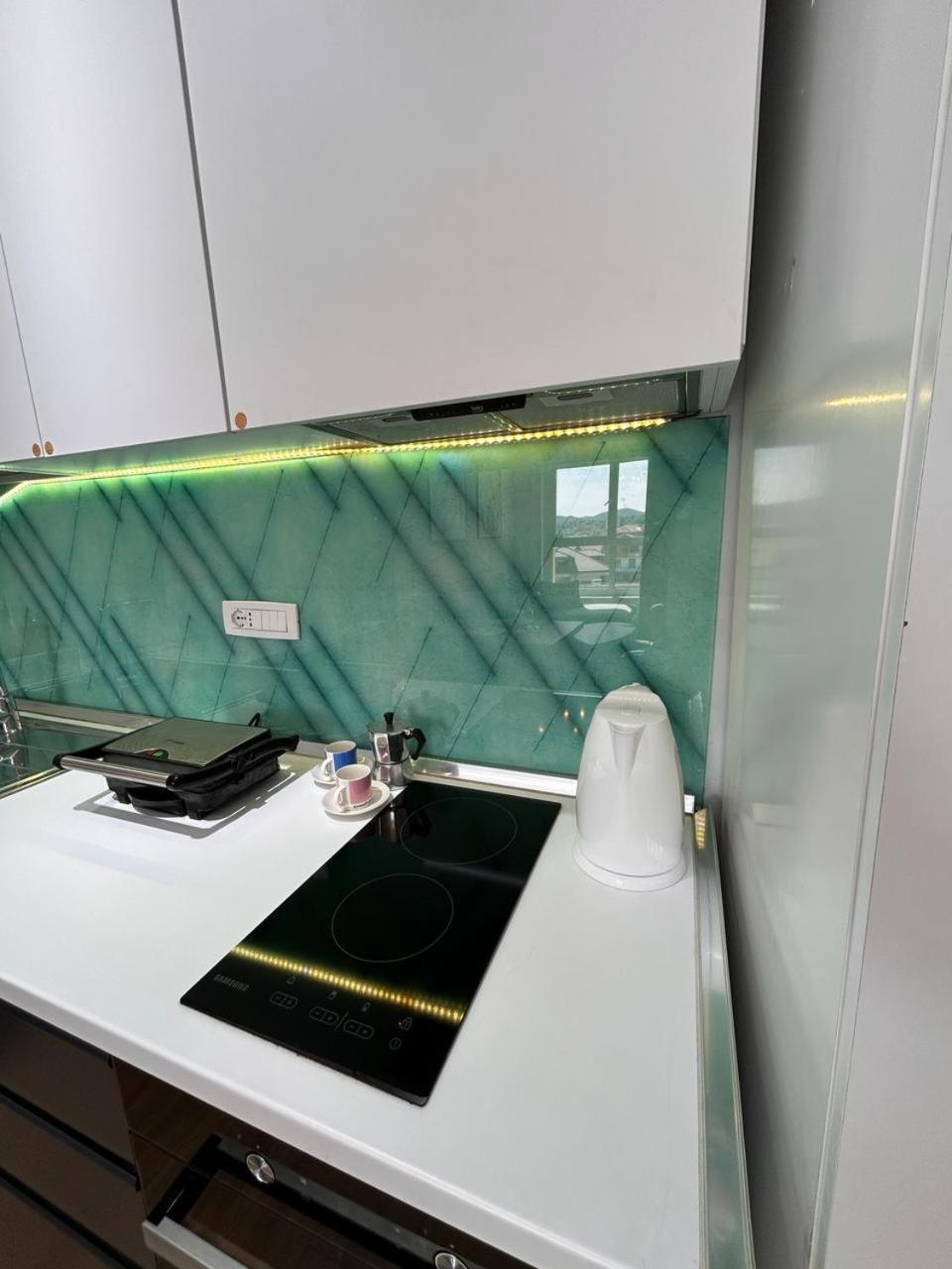 Picasso Apartment Tiran Dış mekan fotoğraf