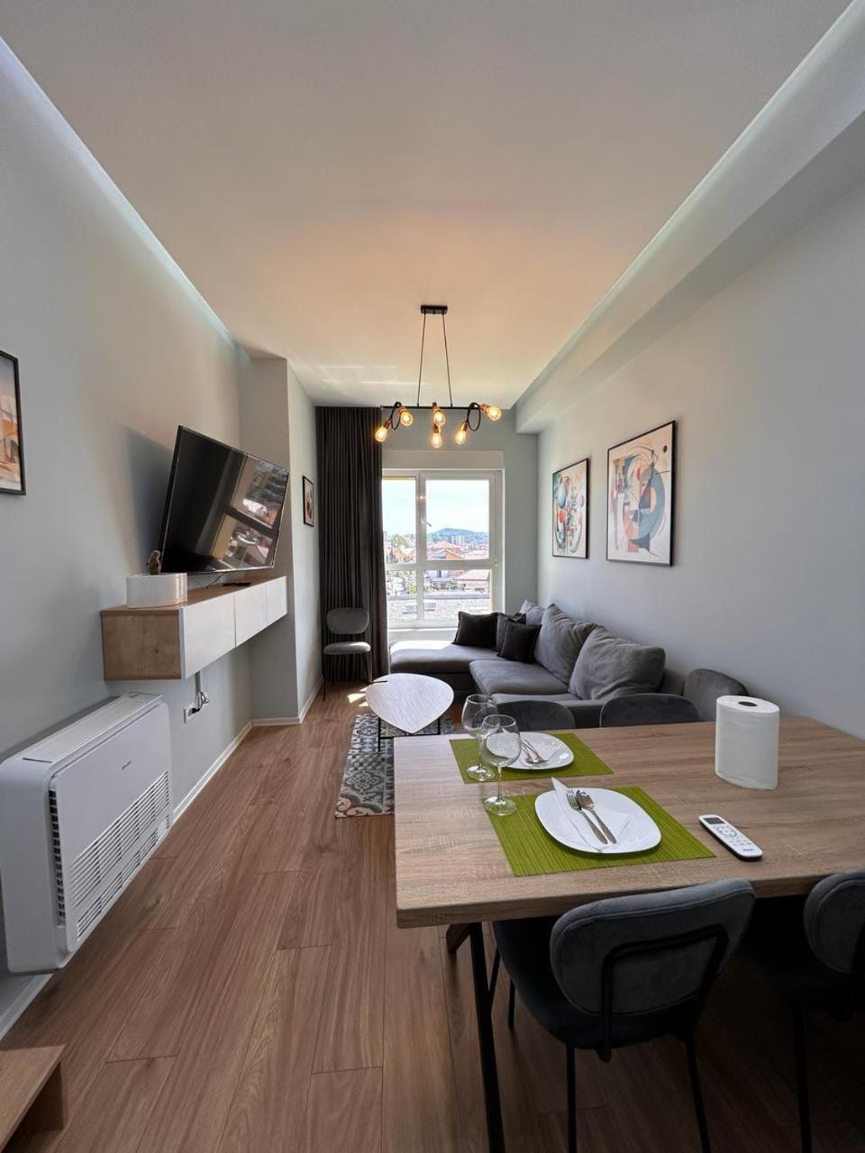 Picasso Apartment Tiran Dış mekan fotoğraf