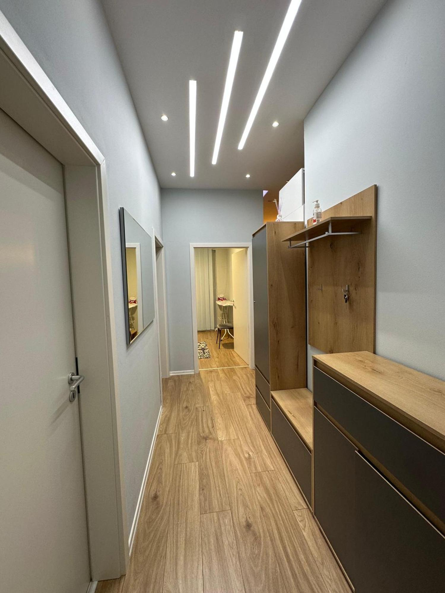 Picasso Apartment Tiran Dış mekan fotoğraf