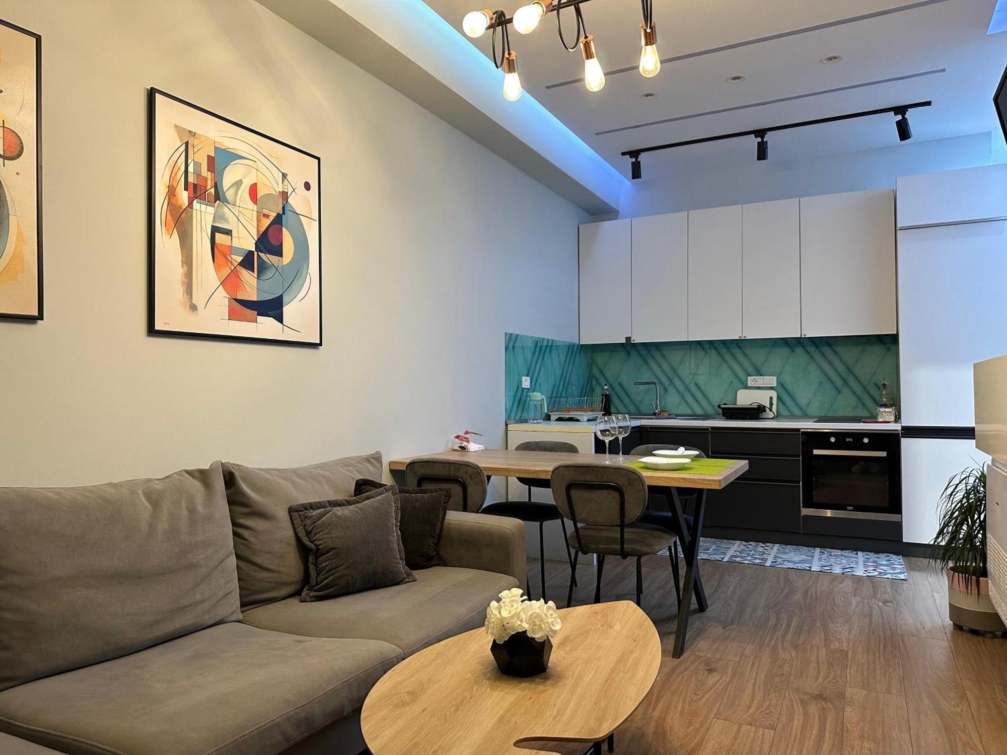 Picasso Apartment Tiran Dış mekan fotoğraf